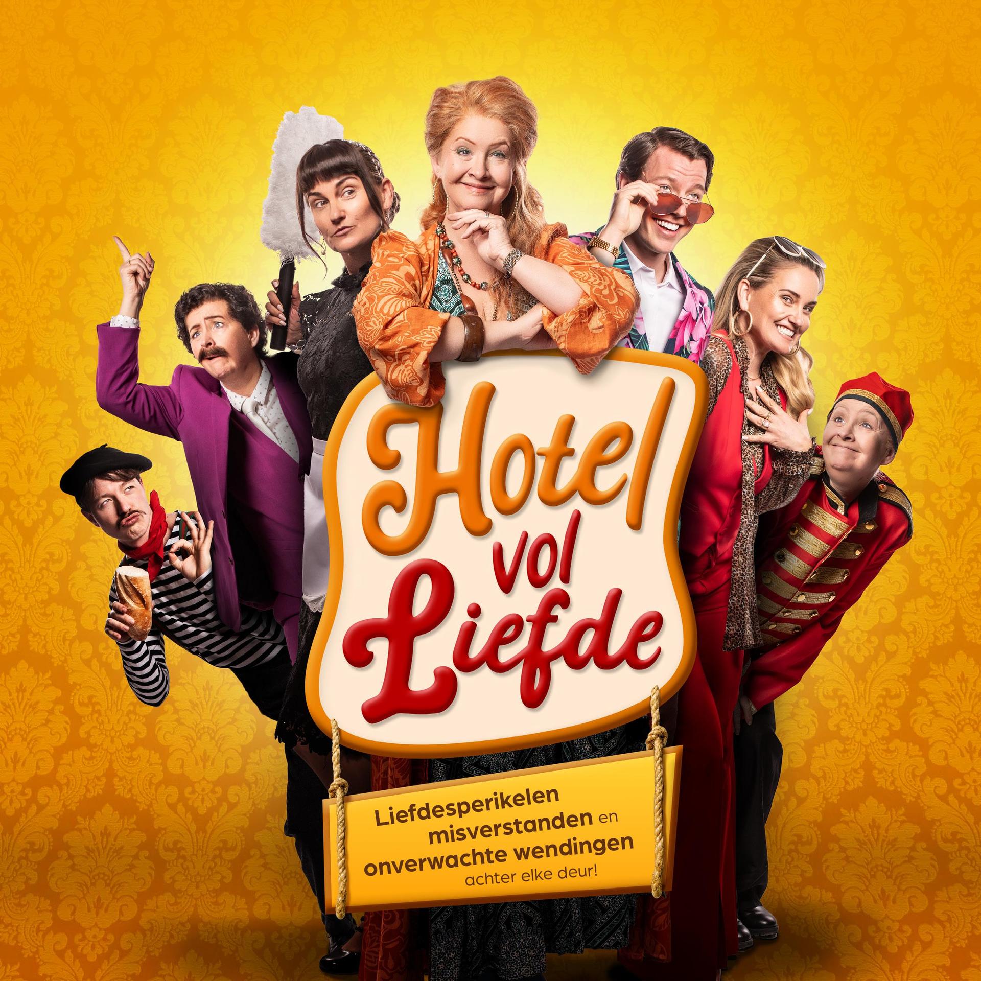 Hotel vol Liefde, Promotiefoto van Hotel vol liefde met de cast van 3 personen in verschillende rollen achter het logo