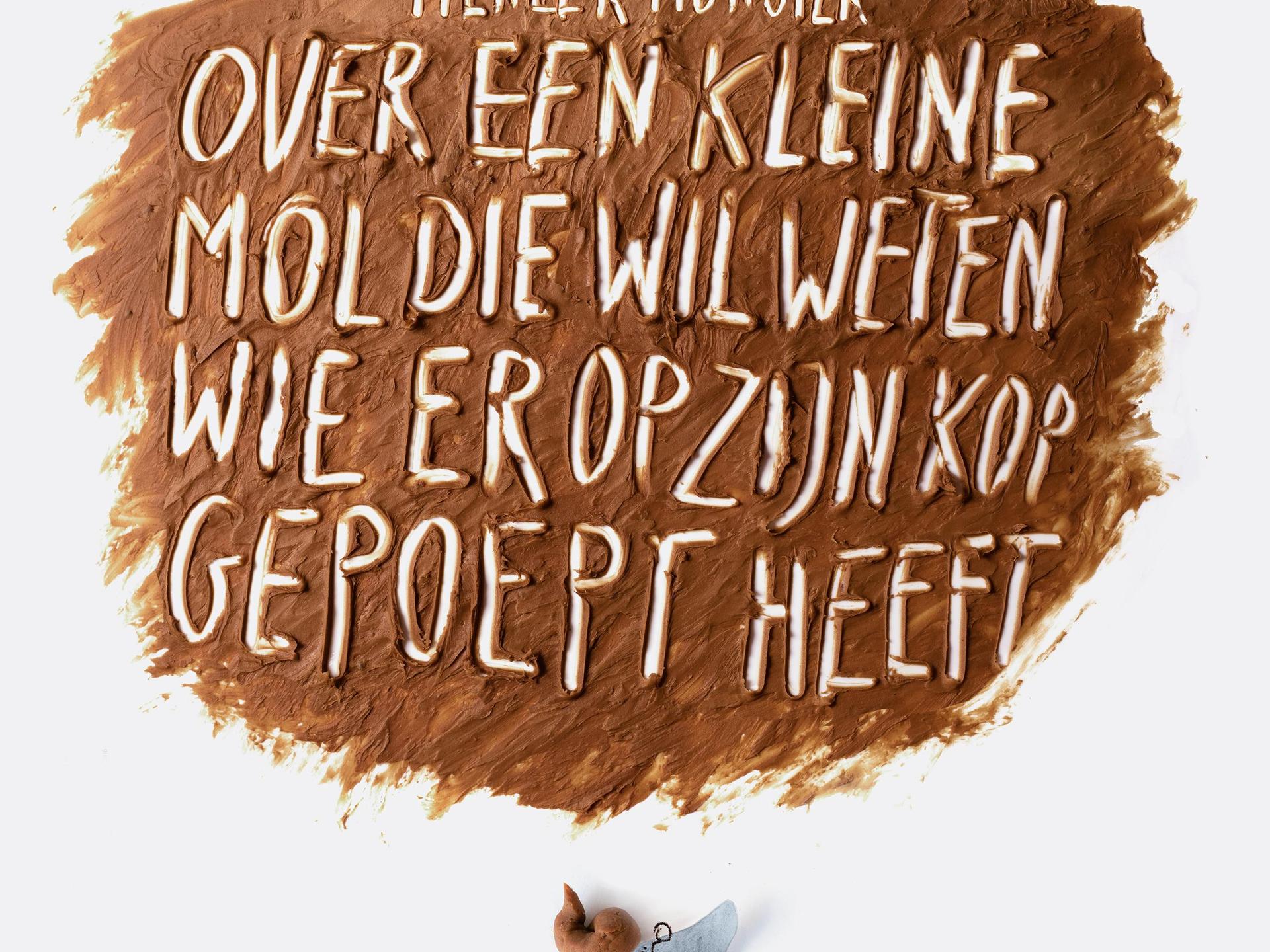 Over een Kleine Mol die wil weten wie er op zijn kop gepoept heeft (2+), Promotiefoto Meneer Monster - Over een kleine mol die...