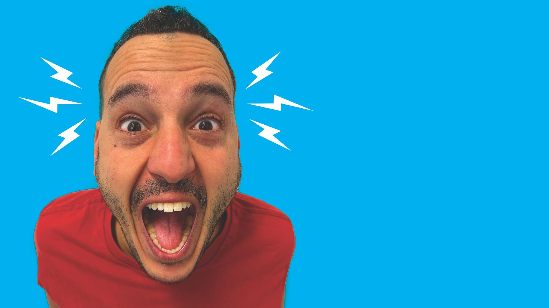 Anuar, Promotiefoto van Anuar voor een felblauwe achtergrond met getekende bliksemschichten om zijn hoofd