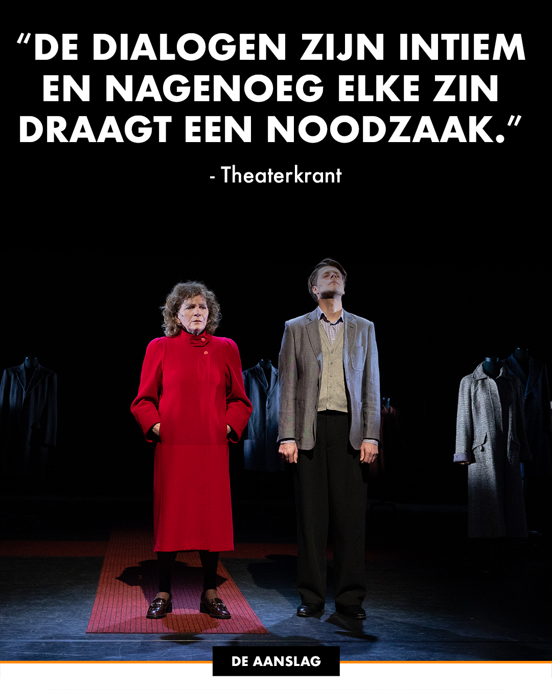 quotefoto bij de Aanslag met een recensiequote op het scènebeeld