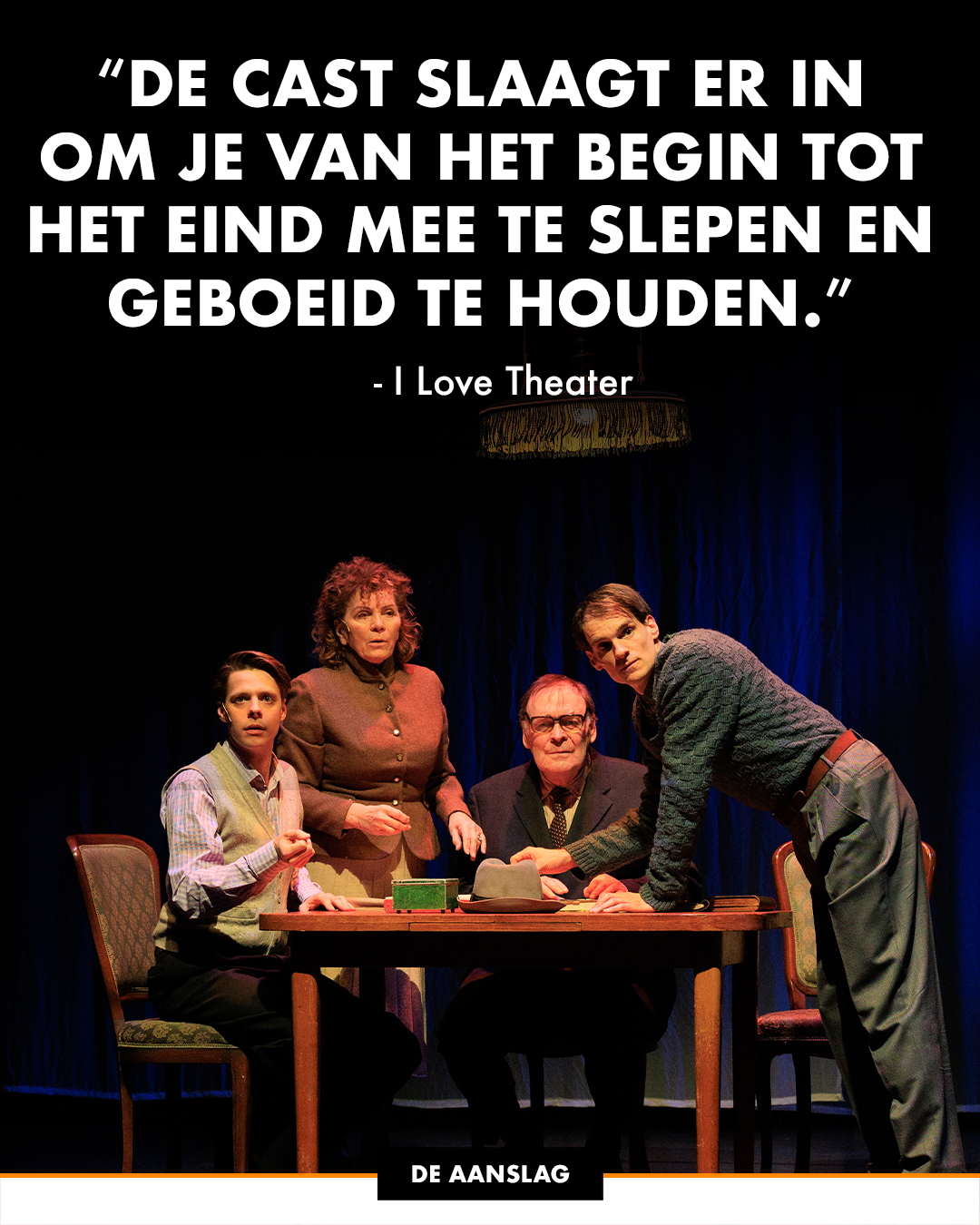 quotefoto bij de Aanslag met een recensiequote op het scènebeeld