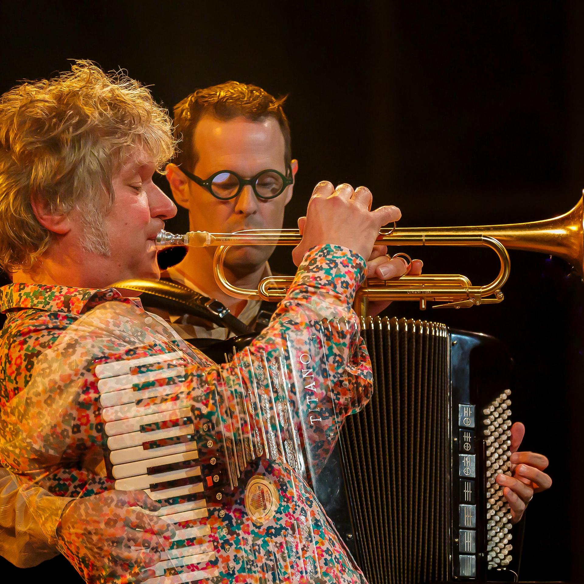 Eric Vloeimans & Will Holshouser, Promotiefoto van Eric Vloeimans en Will Holshouser op trompet en acccordeon
