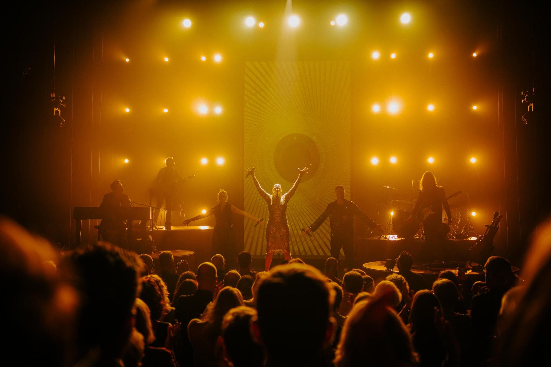 scenefoto's van The Power of Love