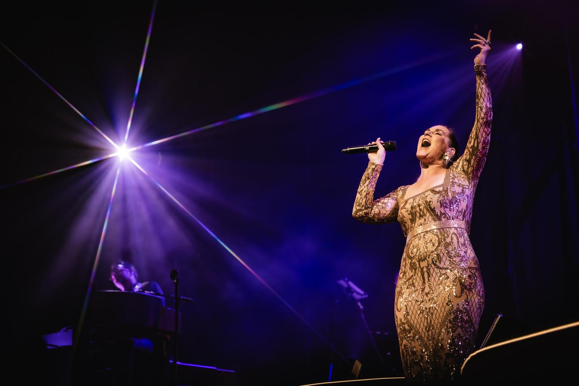 scenefoto's van The Power of Love