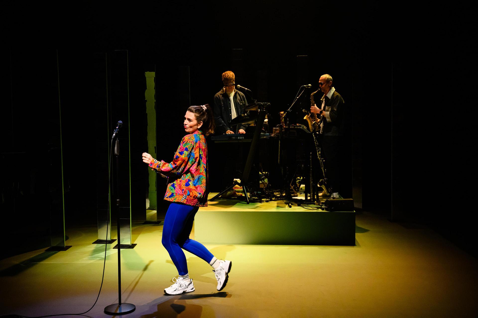 scènefoto van Louise Korthals op het podium