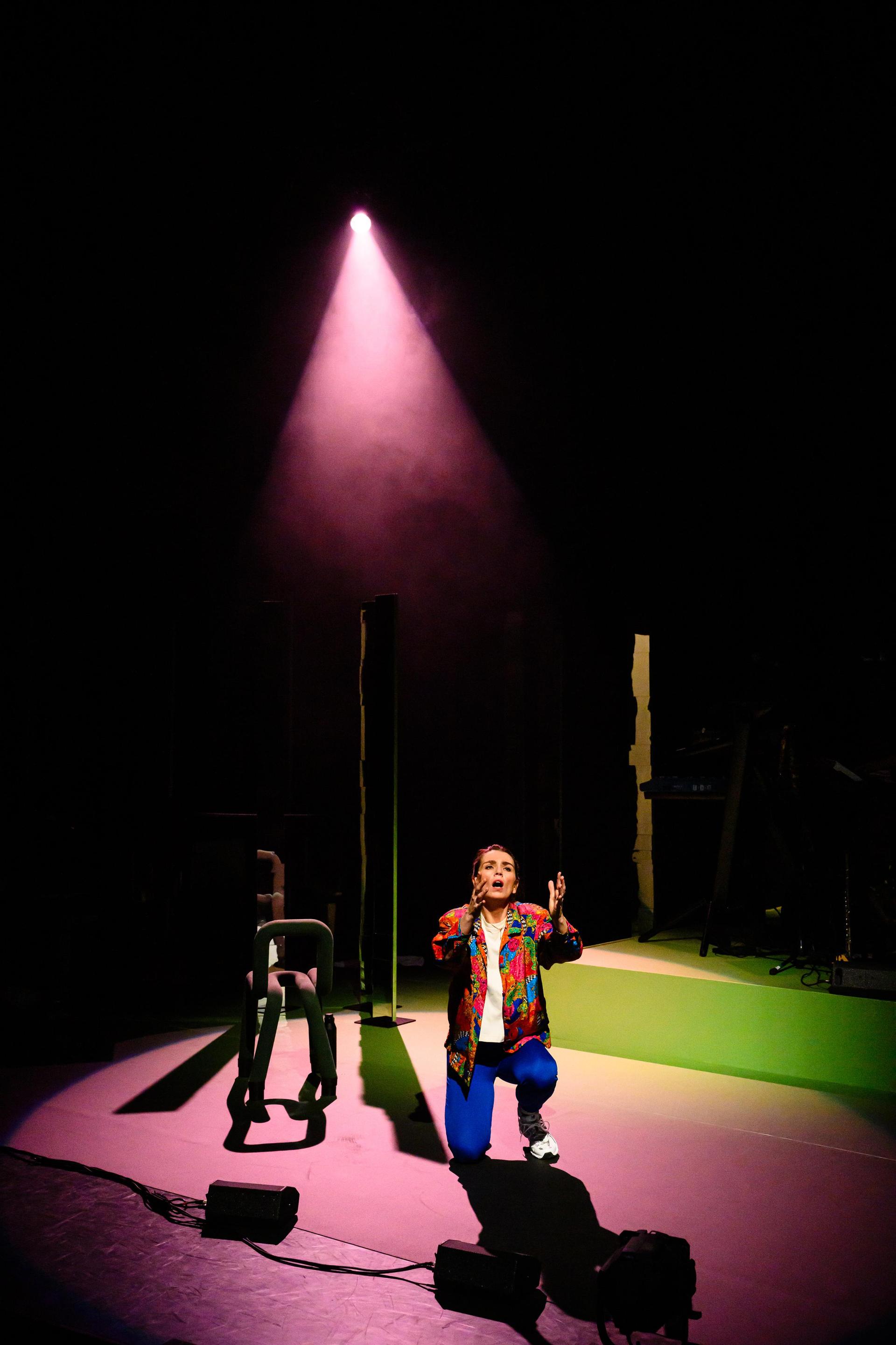 scènefoto van Louise Korthals op het podium