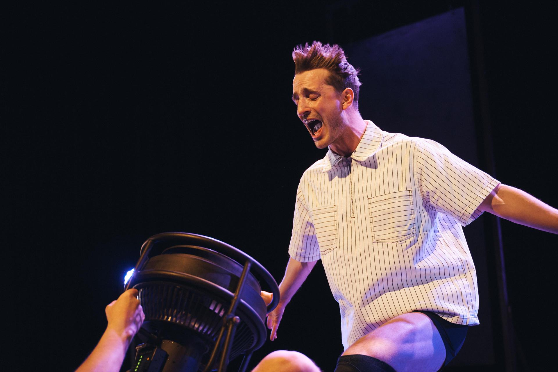 Scènefoto bij Bro's