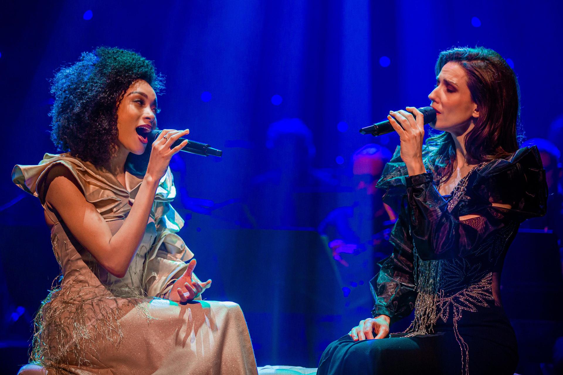 scènebeelden Woman in Love