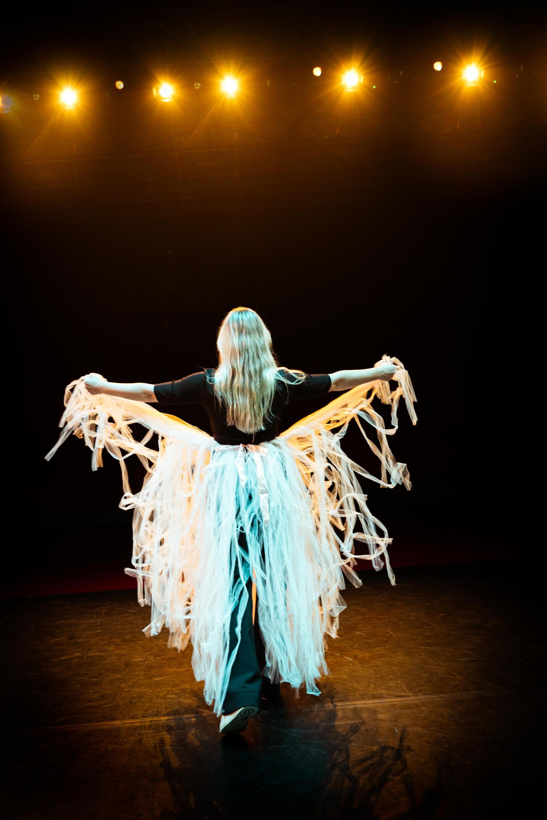 scènebeelden Celine Janssen - Operacafé