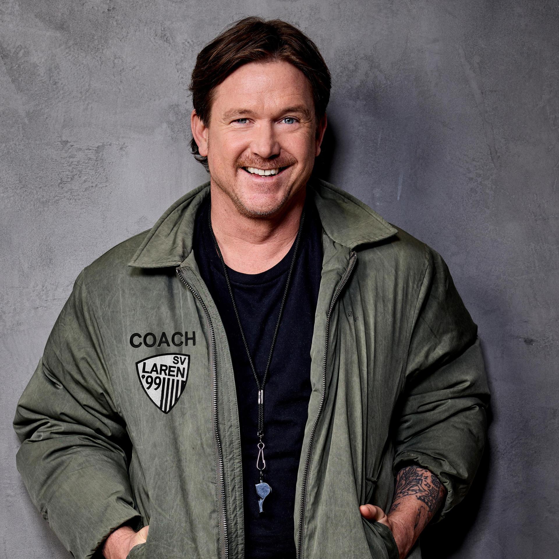 Johnny de Mol, Promotiebeeld van Johnny de Mol