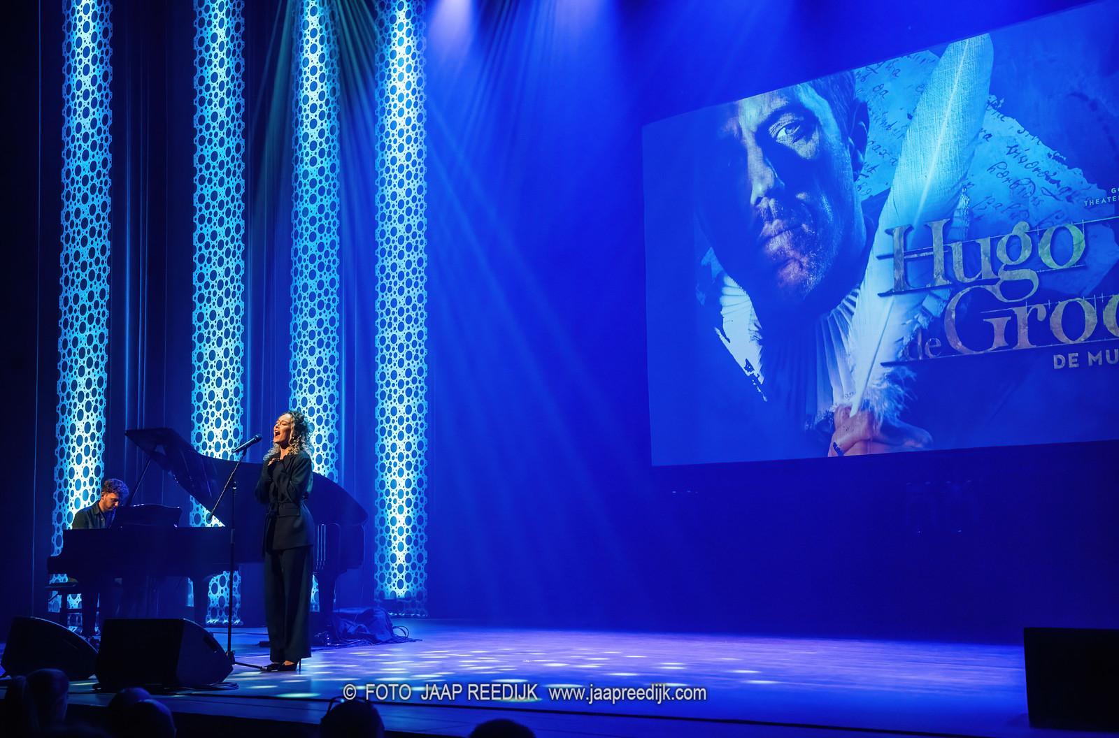 scenefoto's gemaakt tijdens seizoenspresentatie van musical Hugo de Groot
