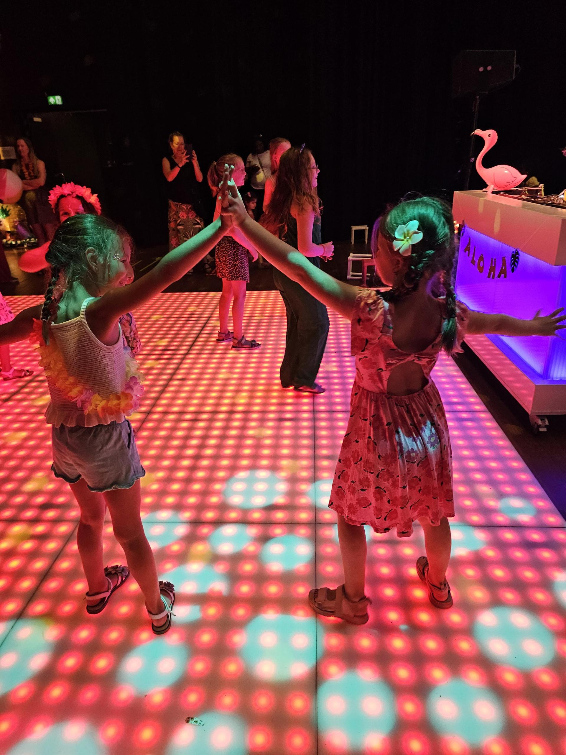 Foto's bezoekers Stoep Kids Kinderdisco 28 juni 2026