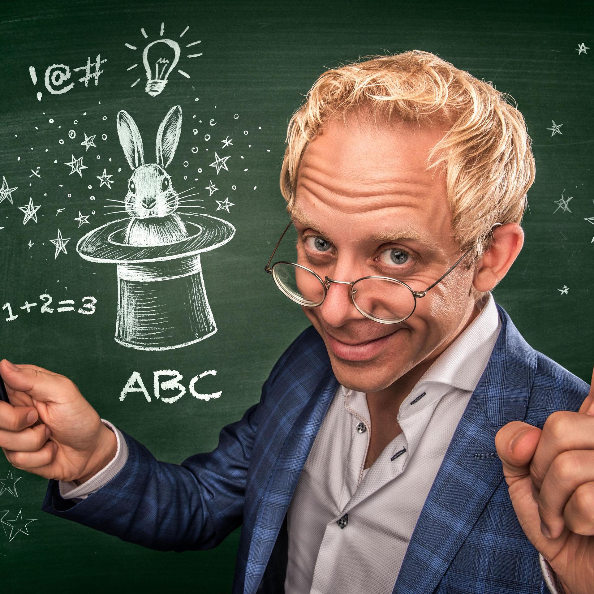 De Betoverde Klas (4+), Promotiebeeld voorstelling van Huub Cooijmans - De Betoverde Klas.