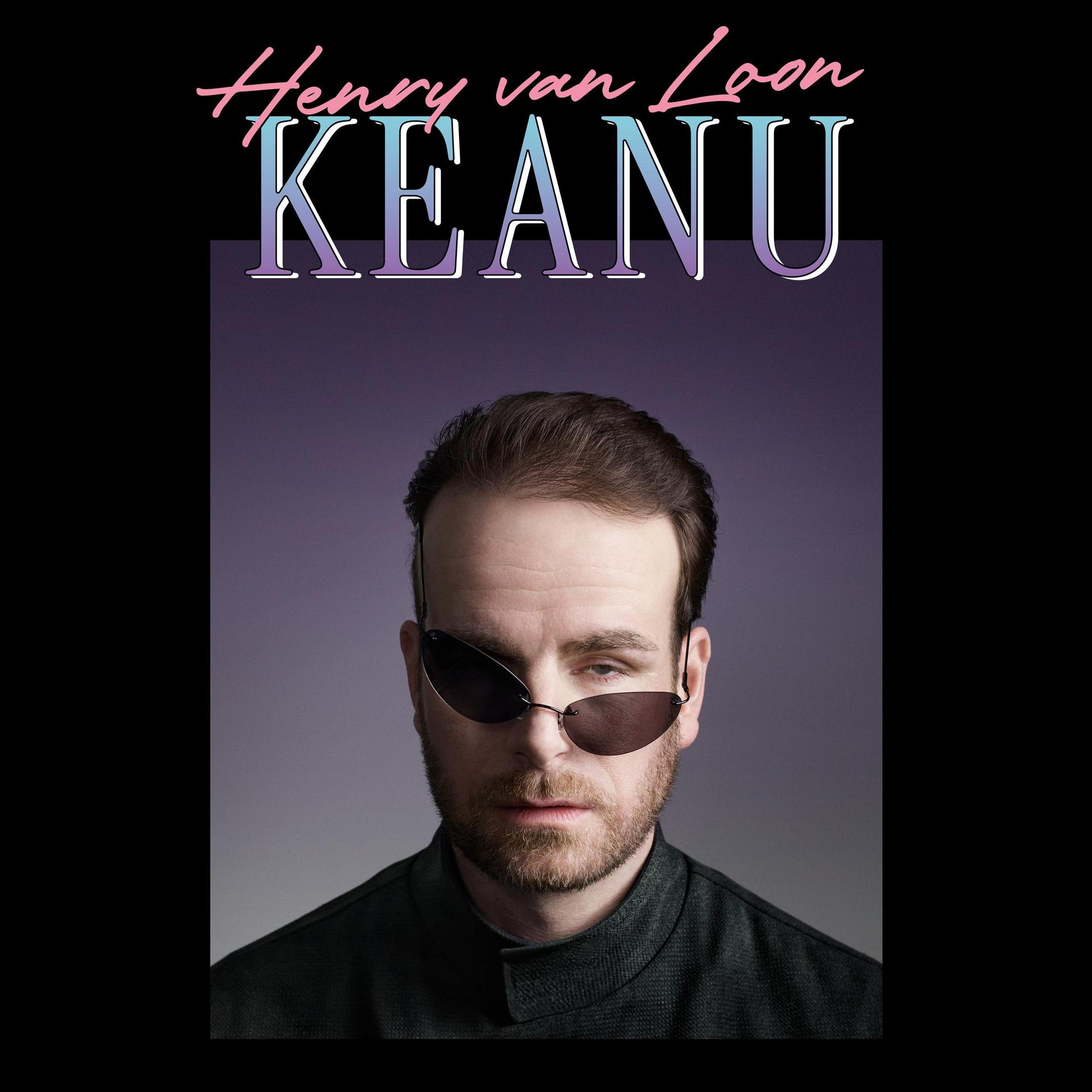 Henry van Loon, Foto Henry van Loon als Keanu Reeves met zonnebril half van zijn neus gezakt