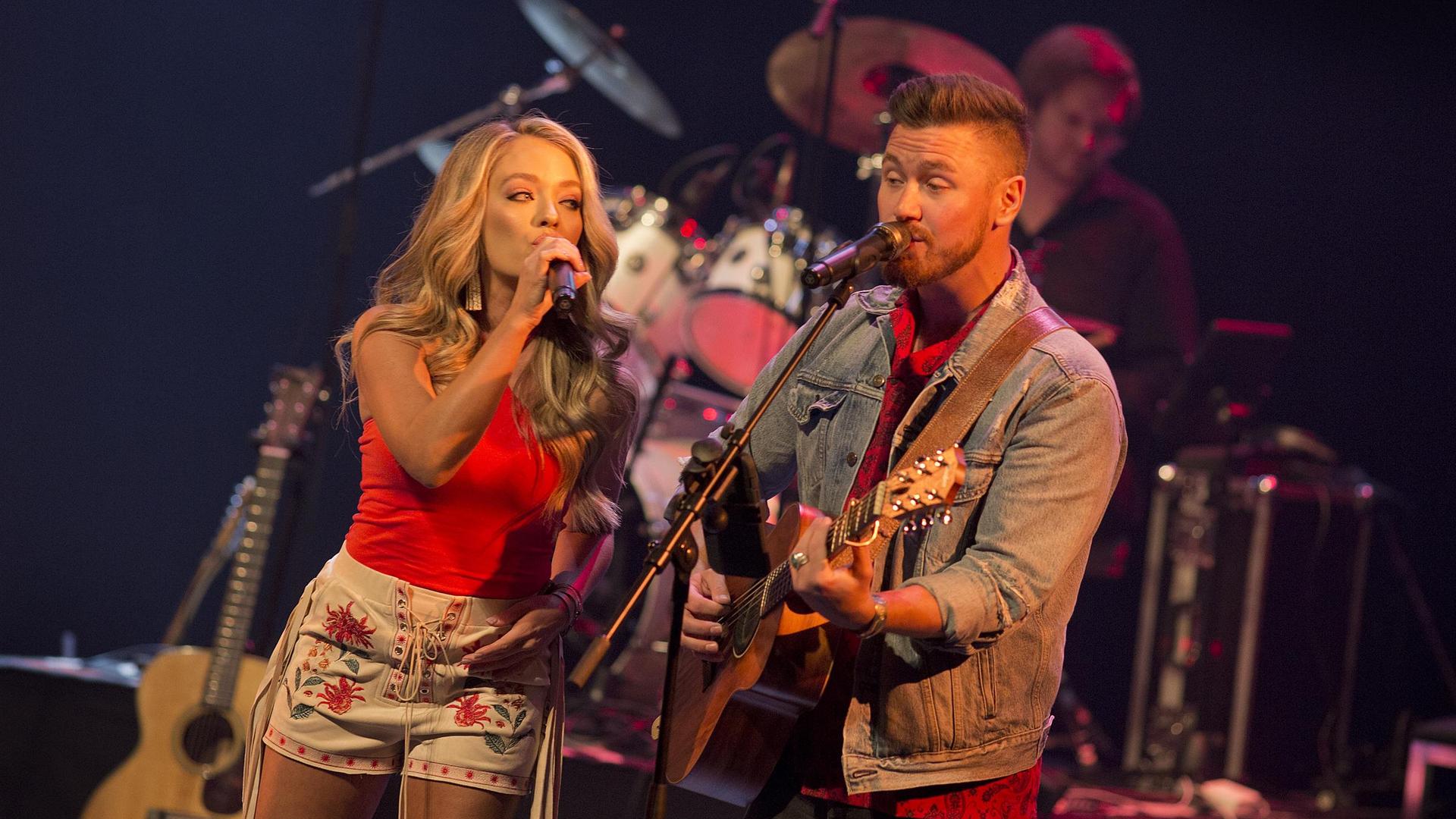 Nashville's Country Café (première)