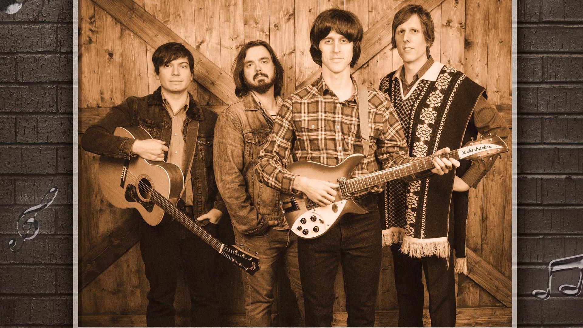 The Sons of CCR (USA), Foto van de band Clearwater Revival in sepia afgedrukt in een kader met de titel daarboven