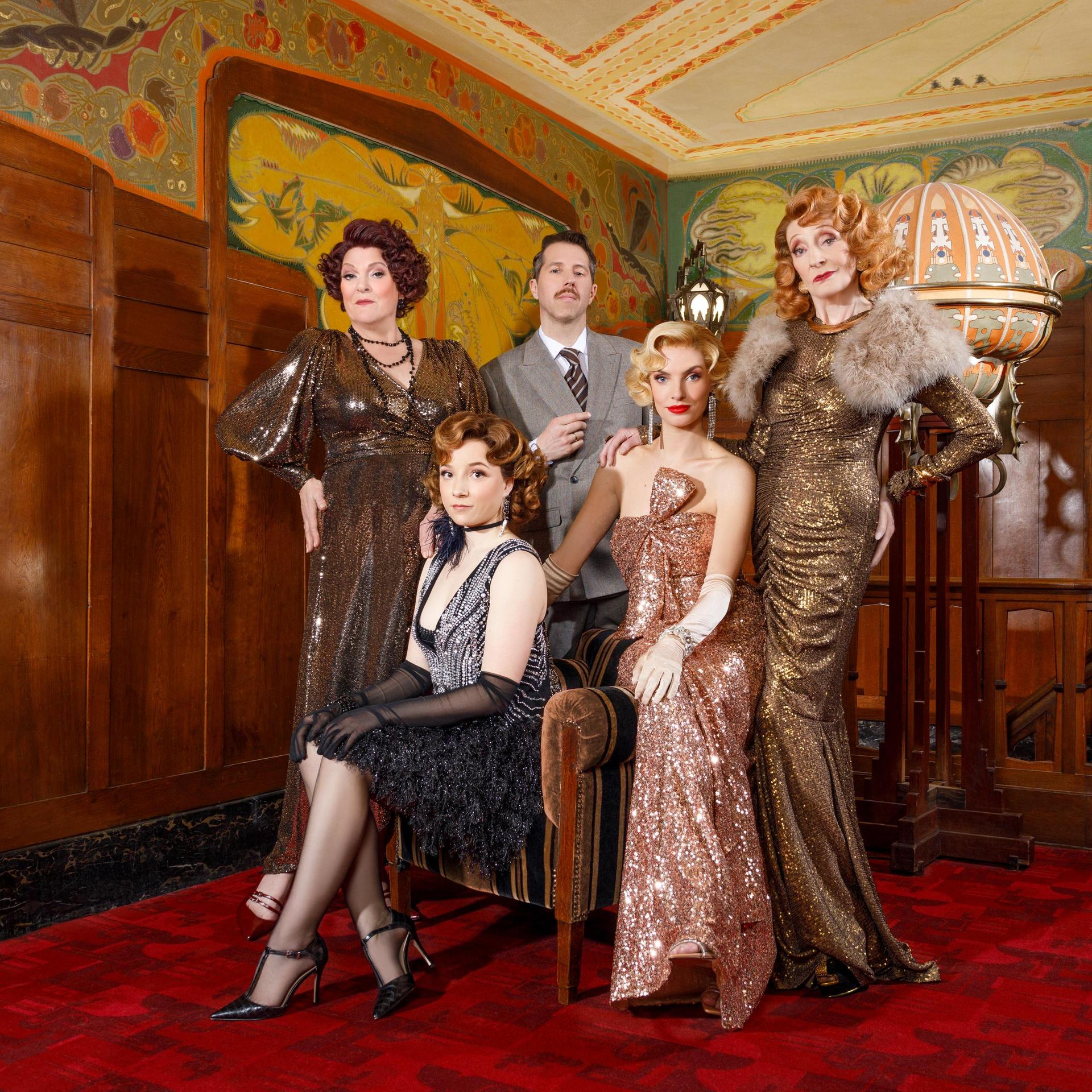 Foxtrot, Cast Foxtrot: William Spaaij, Gerrie van der Klei, Marjolijn Touw, Teuntje Post , Renée de Gruijl