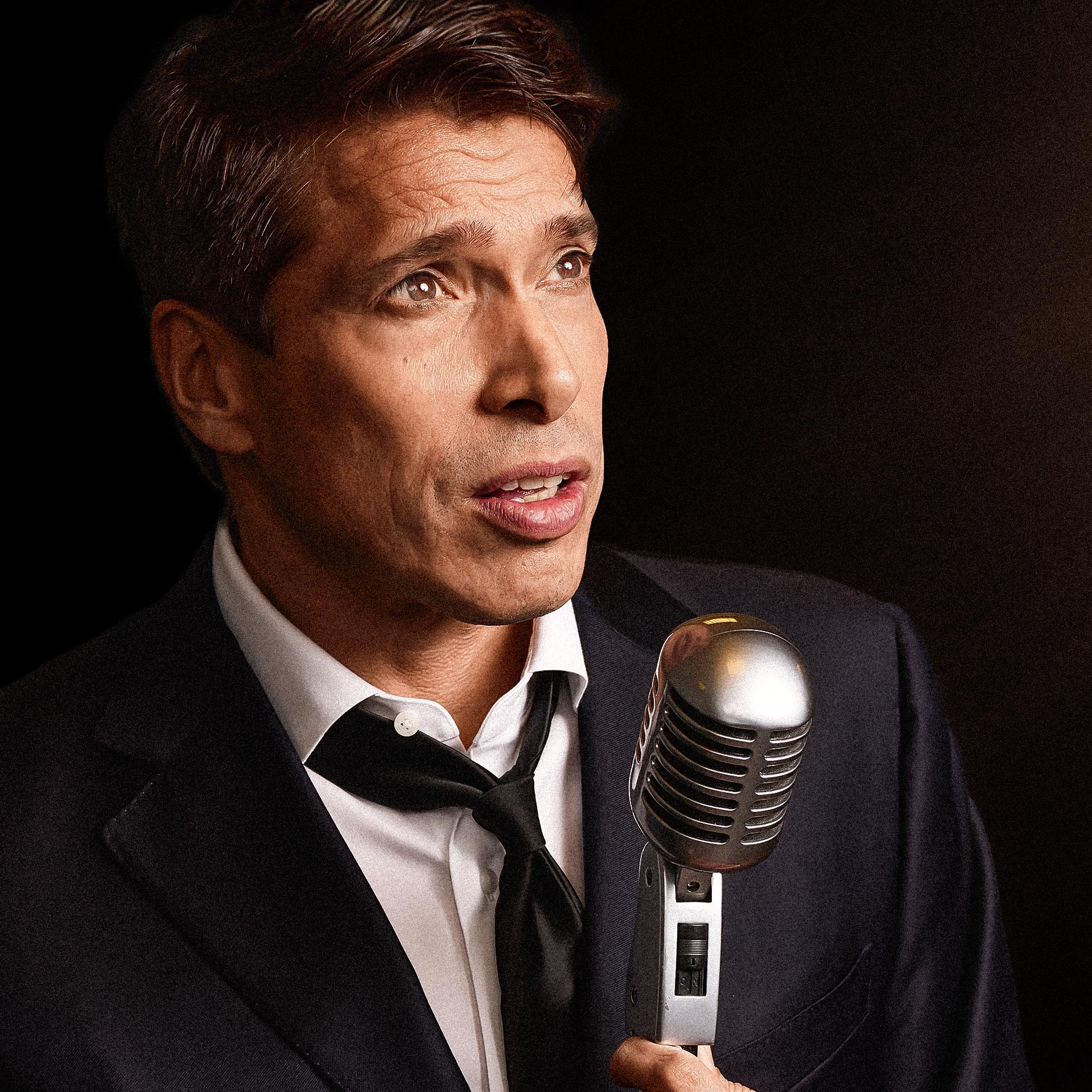 BREL - de musical, Promotiefoto: Sjors van der Panne als Jacques Brel